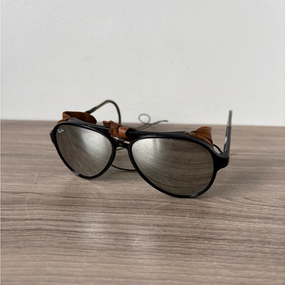 Ray-Ban Black Polarized Round Pilot Sunglasses with Brown Leather Side Shields